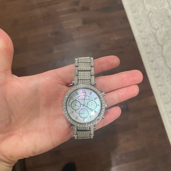 Michael Kors watch authentic - Picture 3 of 3